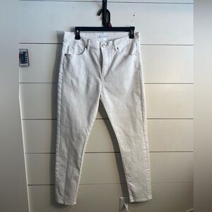 Women’s white jeans